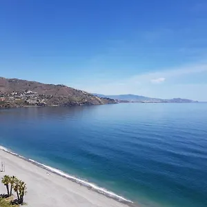 Apartamento ático En Almuñecar. Primera Línea De Playa Con Vistas Espectaculares, Almuñécar